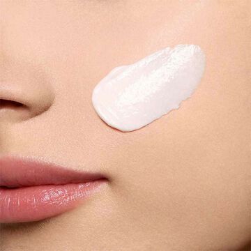 Multi-Active Day Cream Line Smoothing 30+