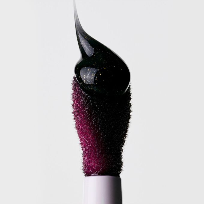 Black &amp; White Lip Comfort Oil