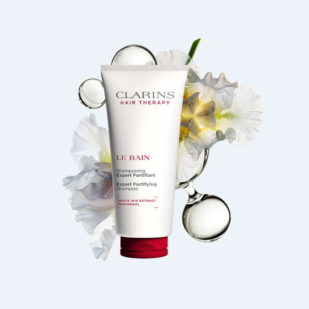 Silicone and sulphate free shampoo for all hair types, enriched with panthenol to strengthen and revitalize dull hair