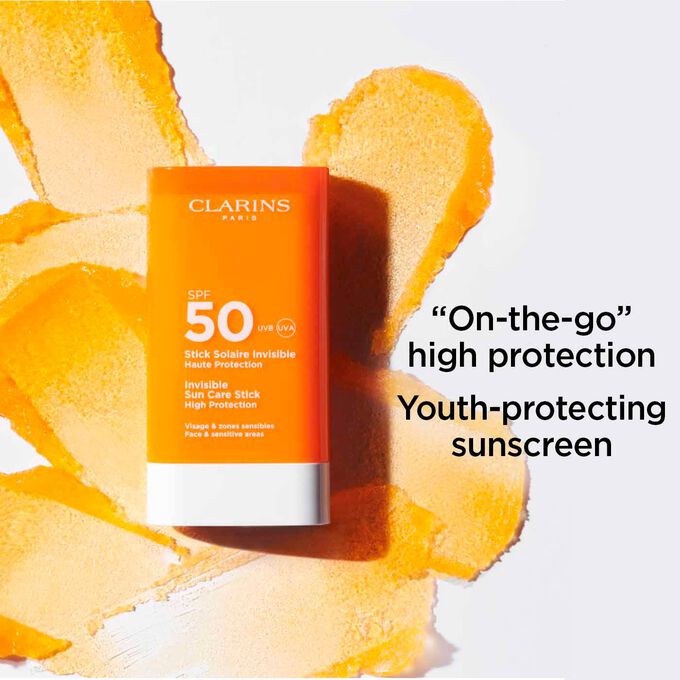 Photo of Clarins Invisible Sun Care stick SPF 50 with text highlighting its high protection benefit and on-the-go format.