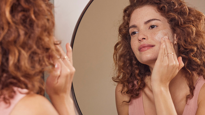 Model removing her make-up