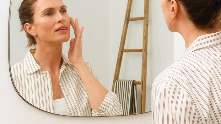 Model removing her make-up